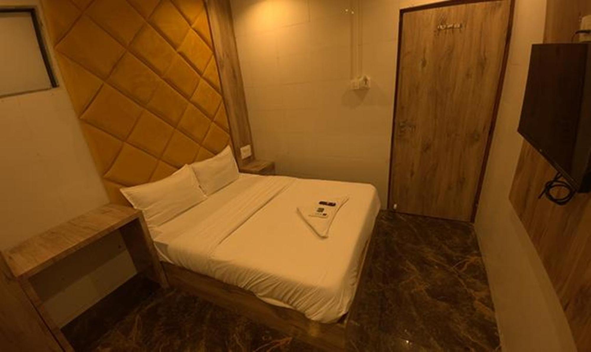 Hotel Fabhotel Platinum - 3*